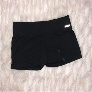 VS PINK ultimate short black